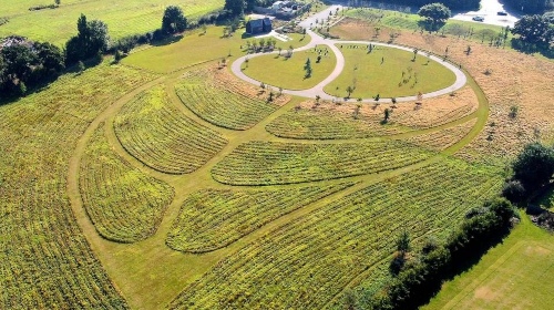 Cemetry leaf layout